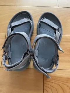 Teva テバ　サンダル　22cm
