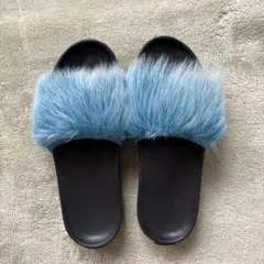 UGG水色ファー スライドサンダル