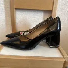 ZARA 黒 ポインテッドトゥ ハイヒール