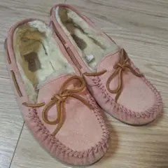 UGG ピンク モカシン （24cm）ダコタ