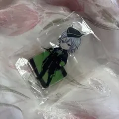 ★TWISTED WONDERLANDアクスタ・シルバー★