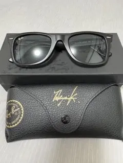 Item thumbnail for item 0bf208c4-3bd8-4a8a-b262-0d0b721a84ae