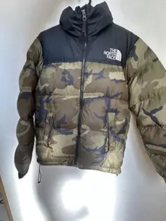 【THE NORTH FACE】ノベルティ ヌプシ ジャケット（カモ柄）