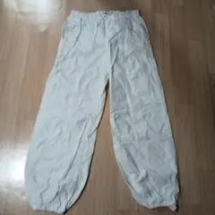 ZARA ホワイト カジュアルパンツ XS