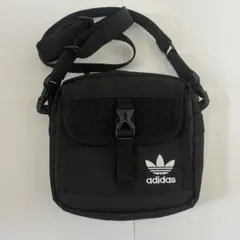 adidas OriginalsのFestival Crossbody Bagのサムネイル