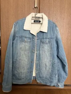 ボア裏地付きライトブルーデニムジャケット