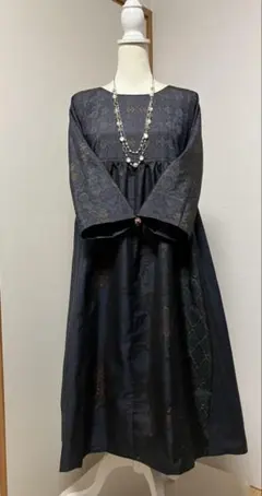 Item thumbnail for item e2d40706-71a8-4b61-9b3e-6ff5ee18f8a6