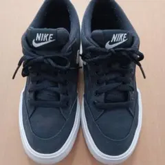NIKE　ナイキ　キャンパスシューズ　黒　23 冠婚葬祭