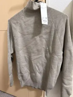 ユニクロu 2025AW スフレヤーン　ハイネックセーター S ベージュ