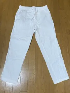 ホワイトパンツ