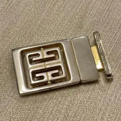 GIVENCHY ジバンシー　ベルトバックルのサムネイル