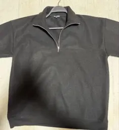 ブラック ハーフジップ トレーナー