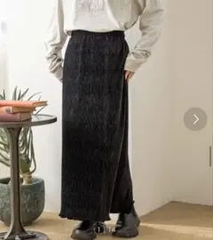 シャイニーベロアフリルスカート　LOWRYS FARM