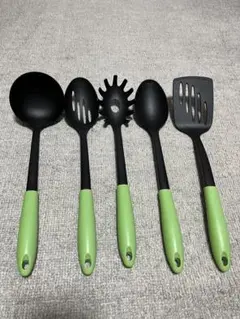 調理用具 5点セット 黒と緑のサムネイル