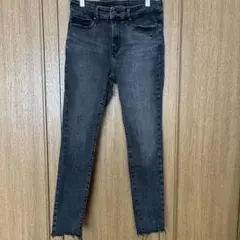 UNIQLOダークグレー スキニーデニム フリンジ裾