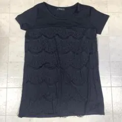 【美品】コムサイズム　レース ティアード 半袖カットソー ブラック　Tシャツのサムネイル