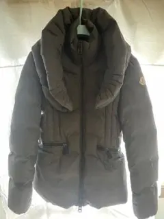 グレー ダウンジャケット