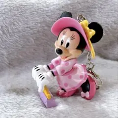 ディズニー ミニーマウス キーホルダー フィギュア ピンク