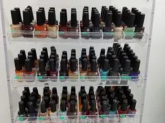 中古　CND VINYLUX ネイルカラー マニキュア　まとめ売りのサムネイル
