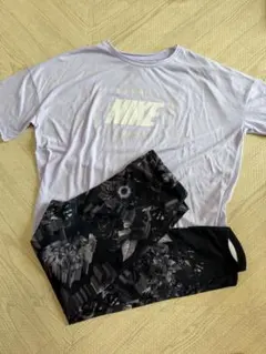 NIKE 上下セット　Tシャツタイツ　レディースSのサムネイル
