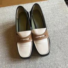 Item thumbnail for item 28892425-9181-41bb-9d1c-d0f7096a1026