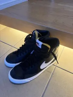 NIKE ハイカットスニーカー ブラック/ホワイト