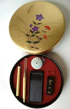 古丸型硯　紫檀材質丸箱 楽天市場】日本製 高級硯箱『紫檀 7号』｜書道 書道用品 国産