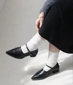 AmiAmi メリージェーンポインテッドトゥパンプス