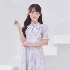 evelyn ラメフリルギャザー花柄ワンピース アイスグレイ freesize