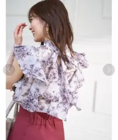 SNIDEL ノースリフリルオーガンシースルーブラウス