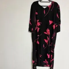 フラワープリント 七分袖ワンピース　レディース　　黒　ピンク　海外古着