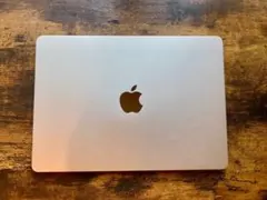 【値下げしました】MacBook Air 13インチ M2チップ スターライト