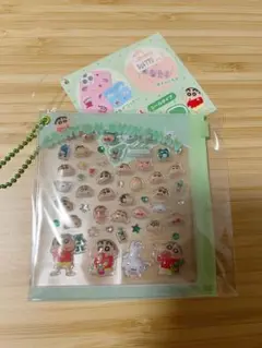 正規品　クレヨンしんちゃん　デコパーツ