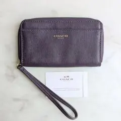 未使用美品　COACH　長財布　カードケース　ラウンドファスナー　ロゴ　パープル