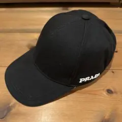 PRADA キャップ　黒のサムネイル