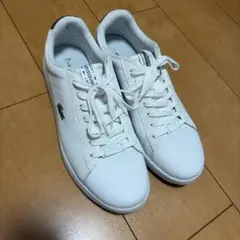 LACOSTE ホワイト スニーカー