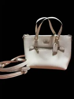 Coach ショルダーバッグ ホワイト