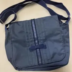 マムエモア　お受験ネイビーポシェット
