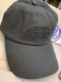 Emis グレー ベースボールキャップ