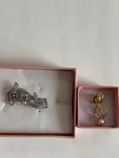 音符デザイン シルバーブローチ クリスタル付き