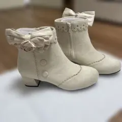 アイボリー 花飾り付きブーツ 中ヒール ロリータ