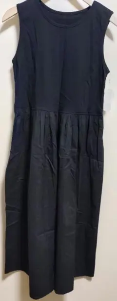 【新品未使用】M.M.Q ノースリーブ ギャザーワンピース