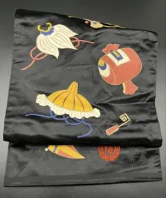 高級　正絹　洒落帯　名古屋帯　アンティーク　黒地　刺繍　宝尽くし　406