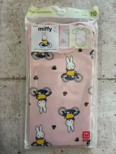 【新品未使用品】ユニクロ　ボディスーツ 70サイズ