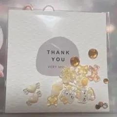 ネイルパーツ　ネイパ　サンリオ　キティちゃん　黄色