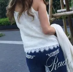 極美品‼️完売品‼️Rady ビジュー付きスキニーデニムのサムネイル