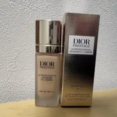 Dior プレステージ ホワイト ル プロテクター UV ルミエール BB 00