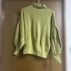 オリーブグリーン ハイネックニット