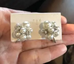 【No.141】可愛いクラシカル肉厚パールビジュー盛り盛りラウンドイヤリング新品