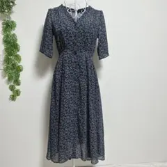ユニクロ・S 半袖シャツ ブラウス ロングフレアワンピース 小花柄 ネイビー